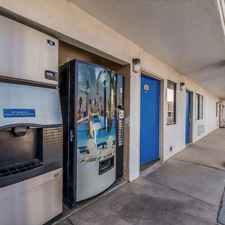 Motel 6-Westley, Ca ภายนอก รูปภาพ